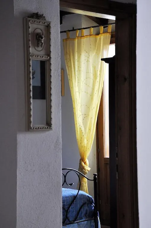 ベッド・アンド・ブレックファスト B&B Casacori オロゼーイ